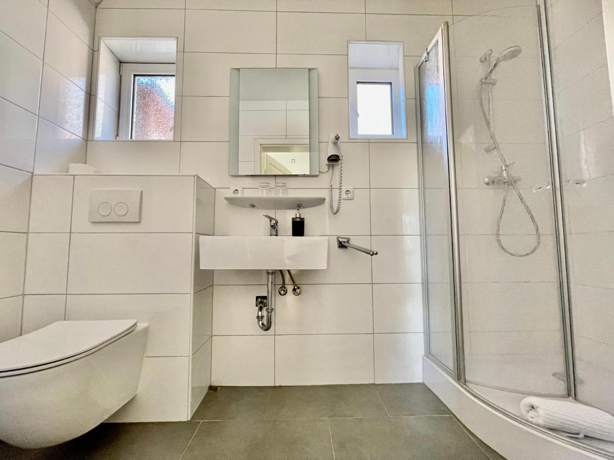 Bed and Breakfast Deichhuette Norddeich Экстерьер фото